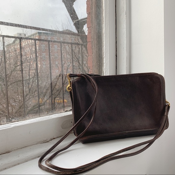 Coach Handbags - Vintage Coach Brown Bag NYC 6236